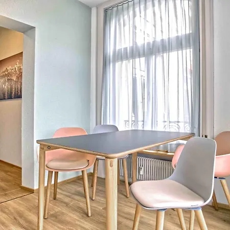 Апартаменти Bank House Deluxe 204 - Griwa Rent Інтерлакен