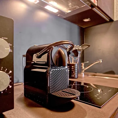 Bank House Deluxe 204 - Griwa Rent Апартаменти *