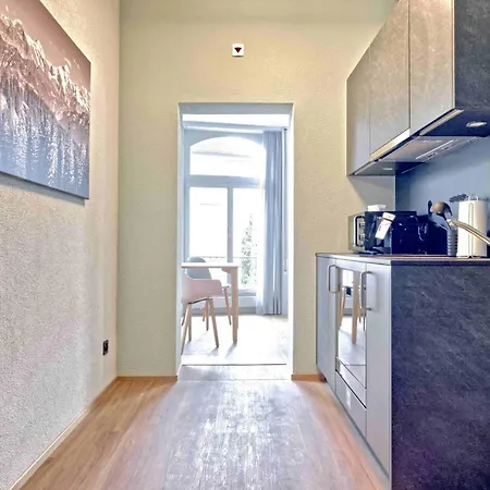 Bank House Deluxe 204 - Griwa Rent *